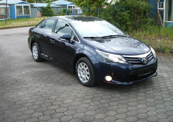 Toyota Avensis cena 31990 przebieg: 192000, rok produkcji 2011 z Gliwice małe 191